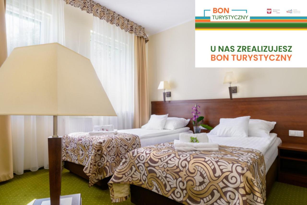 Hotel Zielony Познань Экстерьер фото
